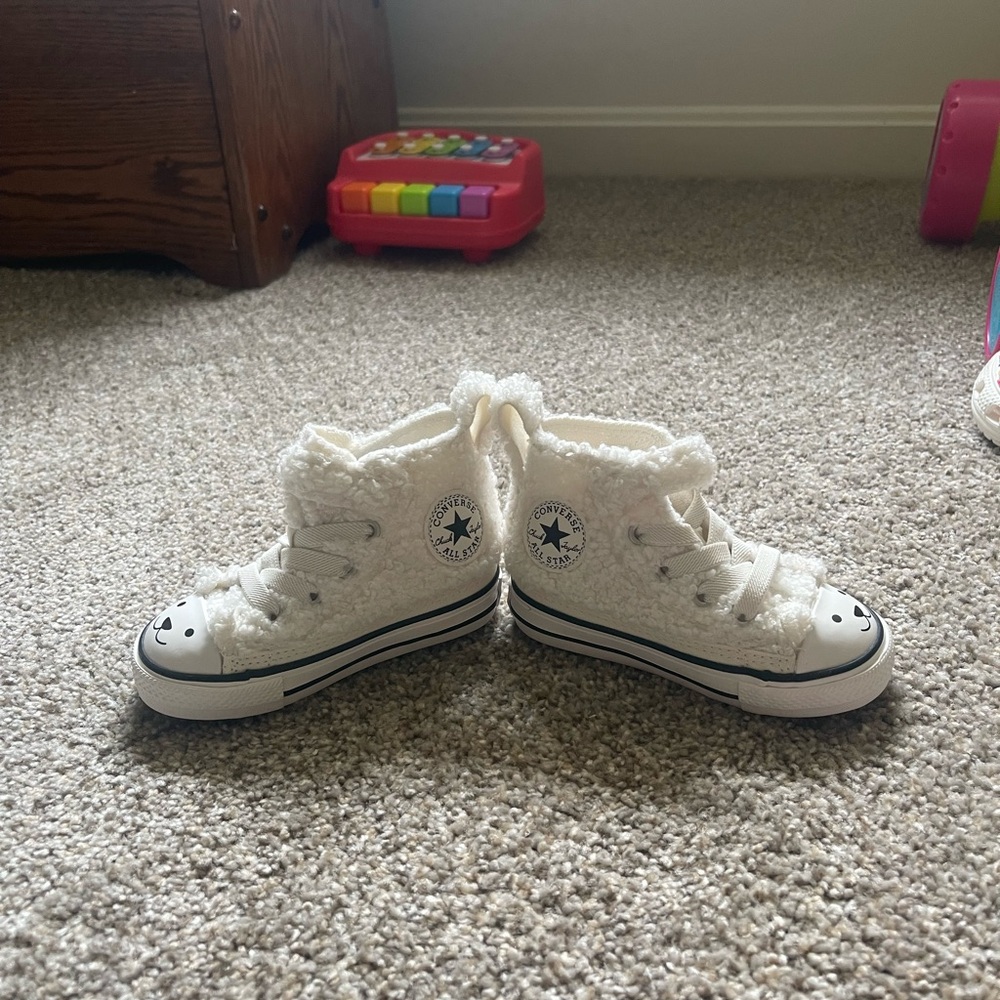 NEW Converse Toddler High Top Sneakers